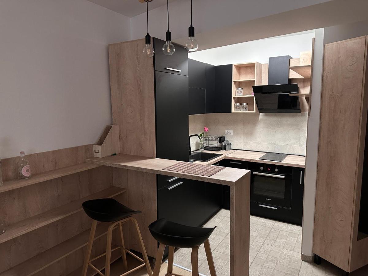 Dow Apartments - Luxury 13Th Floor, Parking Üsküp Dış mekan fotoğraf