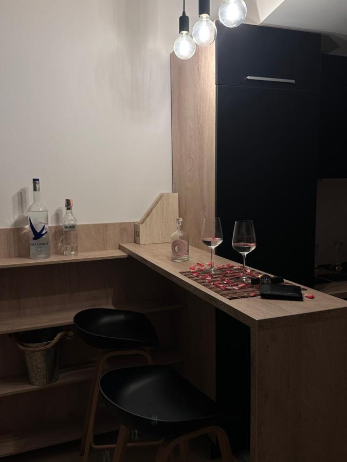 Dow Apartments - Luxury 13Th Floor, Parking Üsküp Dış mekan fotoğraf